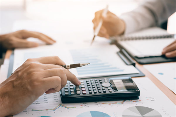 央行5月7日宣布降準降息，對企業(yè)薪酬績效的啟示