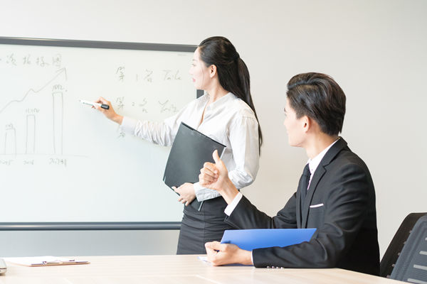 薪酬績效總難平衡，怎樣調(diào)整才能既控成本又激勵員工？