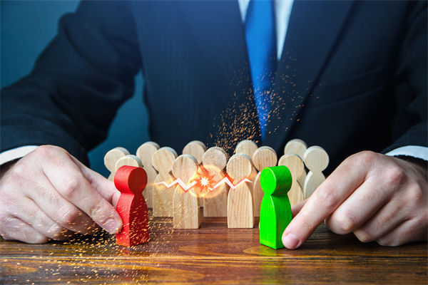 新老業(yè)務(wù)沖突不斷，企業(yè)戰(zhàn)略管理如何平衡布局？