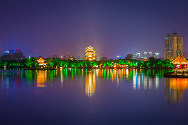 營銷轉(zhuǎn)化率低迷？濟(jì)南營銷咨詢公司如何精準(zhǔn)打通獲客變現(xiàn)鏈路？